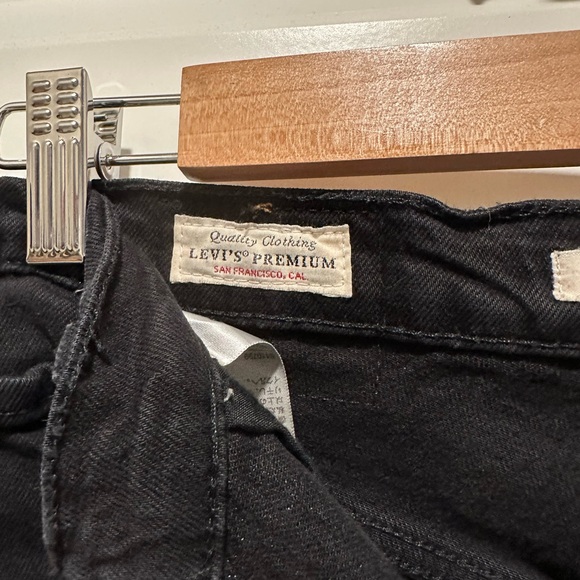 LAST CHANCE - Levi’s ribcage straight leg black jeans - Picture 4 of 9